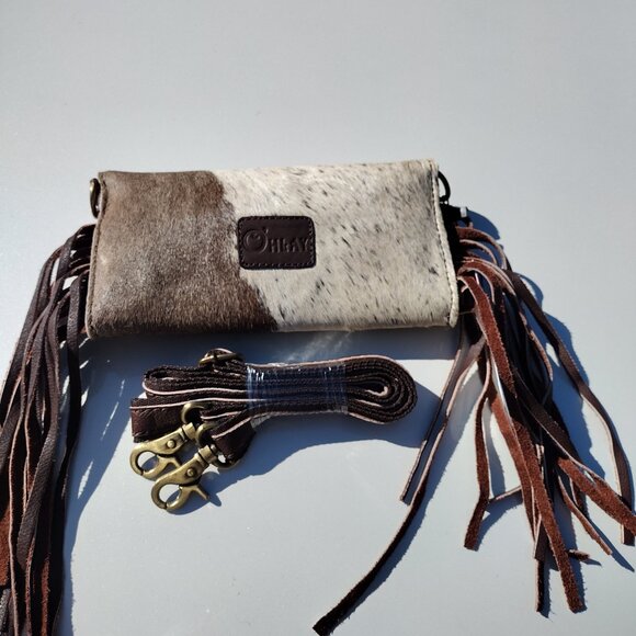 Tooled leather clutch wallet - Picture 2 of 3